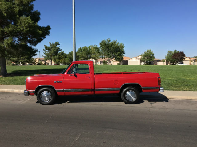 1989 Dodge Other Pickups DODGE LONG BED RED D100 V8 318 1989 - photo 3