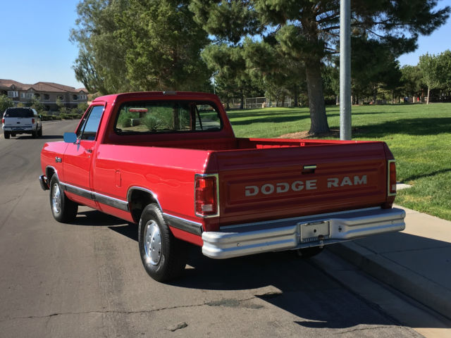 1989 Dodge Other Pickups DODGE LONG BED RED D100 V8 318 1989 - photo 4