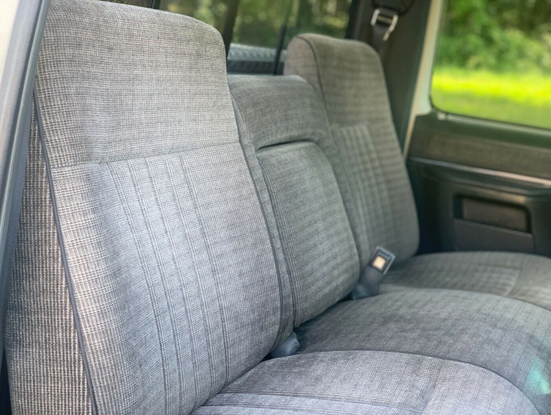 1989 Ford F-350 No Reserve!1989 XLT Lariat 4X4 93k Miles Inspected - photo 8