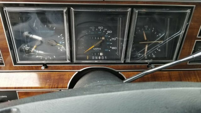 1989 Lincoln Town Car Signature - photo 11