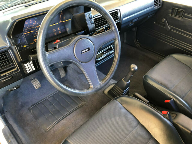 1989 Mazda 323 Hatchback Base - photo 7