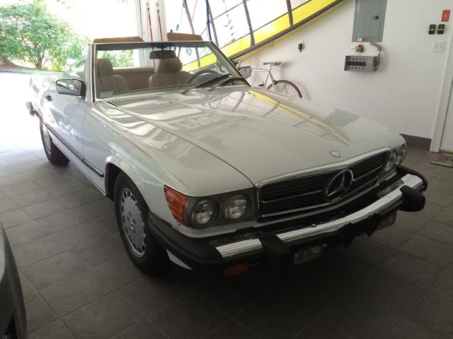 **NO RESERVE** 1989 Mercedes-Benz 560SL Roadster 1989 Mercedes-Benz SL-Class 560SL Roadster Low Miles Absolutely Beautiful!