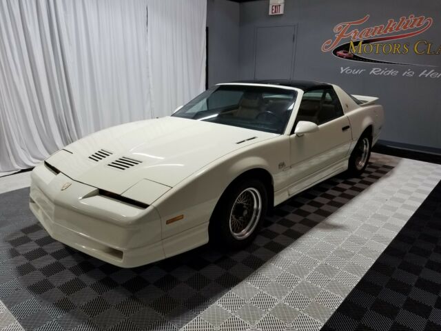 1989 Pontiac Trans Am GTA - photo 2