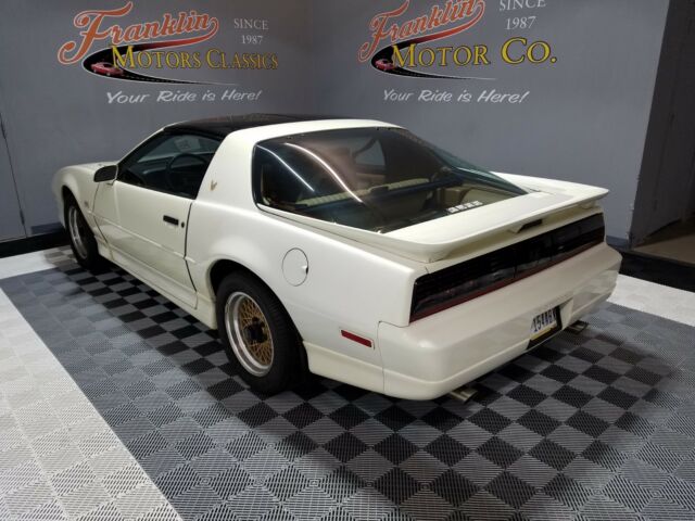 1989 Pontiac Trans Am GTA - photo 4