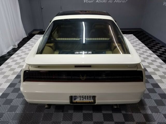 1989 Pontiac Trans Am GTA - photo 6