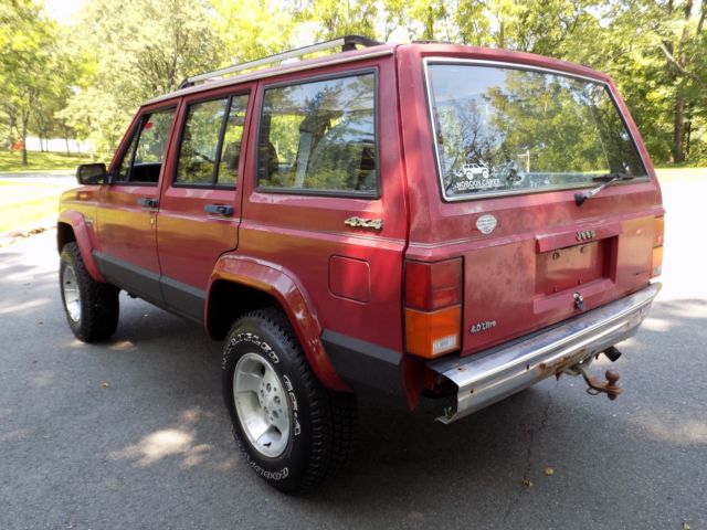 1990 Jeep Cherokee Pioneer 4-Door SUV - photo 6