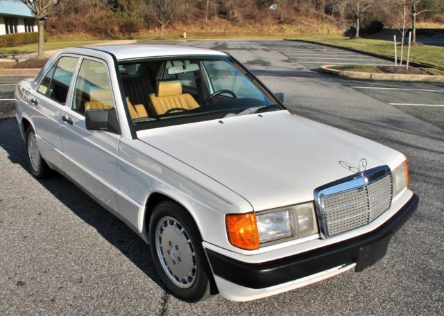NO RESERVE 1990 MERCEDES BENZ 190E 2.6L 5 Speed RARE CLEAN CARFAX LOW MILES E30 1990 Mercedes-Benz 190-Series NO RESERVE LOW MILES 5 SPEED CLEAN CARFAX