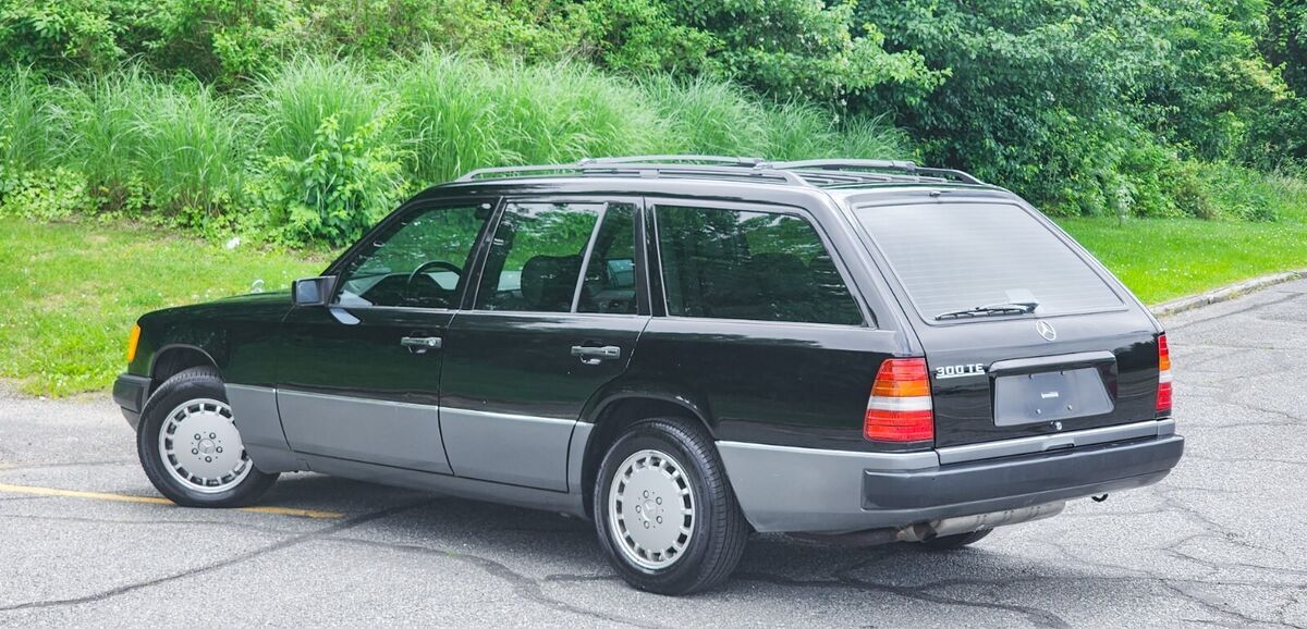 1990 Mercedes-Benz 300-Series NO RESERVE 1 OWNER LOW MILES LOOK!! - photo 4
