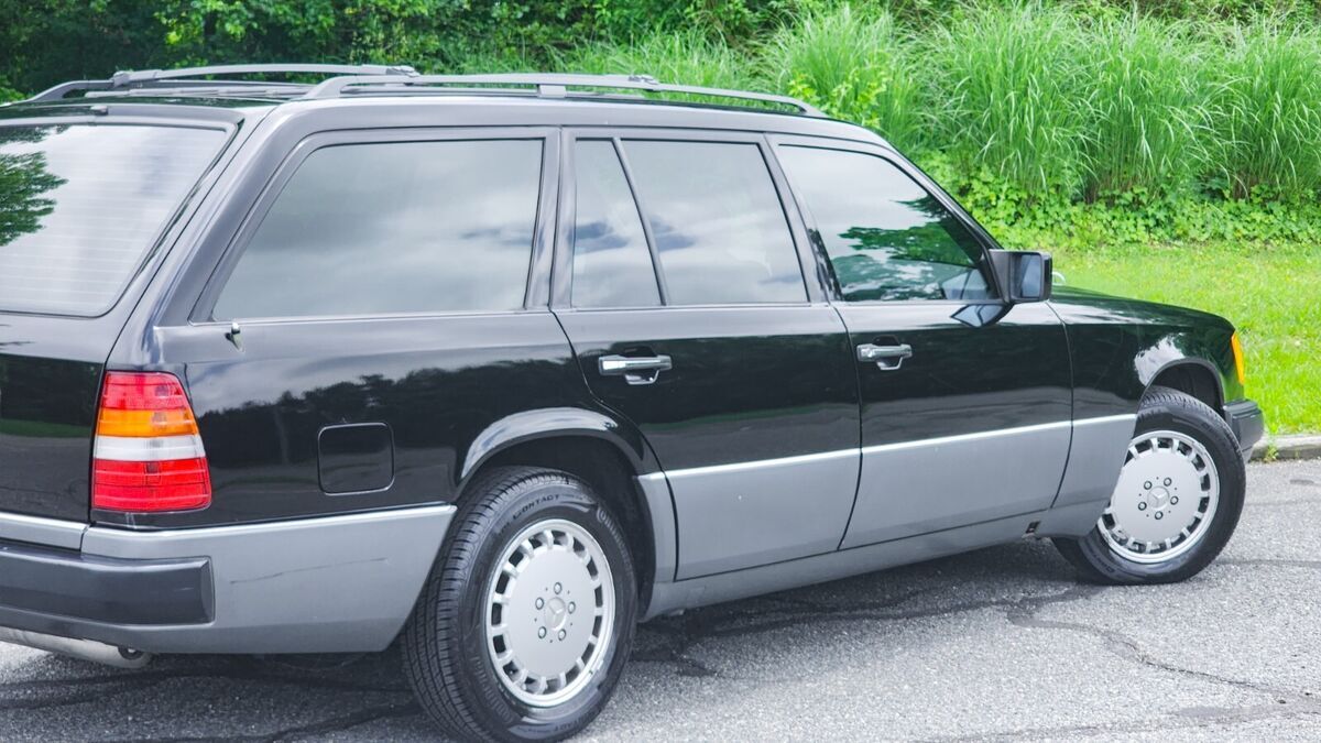 1990 Mercedes-Benz 300-Series NO RESERVE 1 OWNER LOW MILES LOOK!! - photo 6