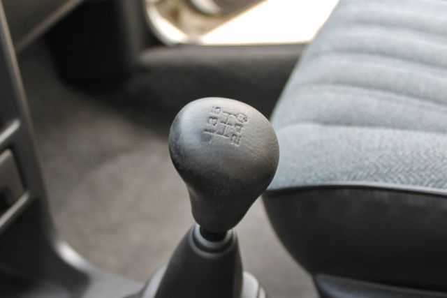 1990 Toyota Corolla 83K MANUAL 5 SPD NO RESERVE GAS SAVER CLEAN!! - photo 2