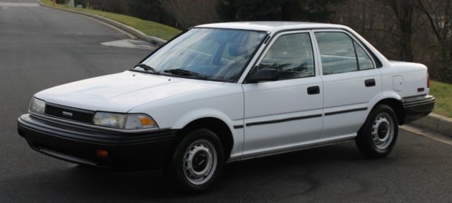 1990 Toyota Corolla NO RESERVE 83K MILES MANUAL TRANSMISSION - photo 2