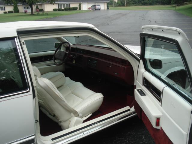 1991 Cadillac DeVille - photo 12