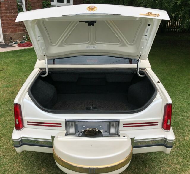 1991 Cadillac Eldorado Biarritz - photo 4