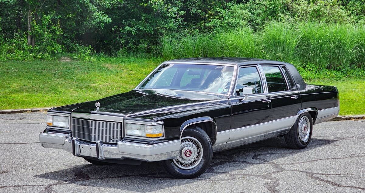 1991 Cadillac Fleetwood NO RESERVE BROUGHAM LOW MILES TRIPPLE-BLACK - photo 2