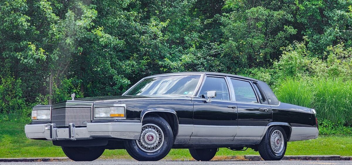 1991 Cadillac Fleetwood NO RESERVE BROUGHAM LOW MILES TRIPPLE-BLACK - photo 3