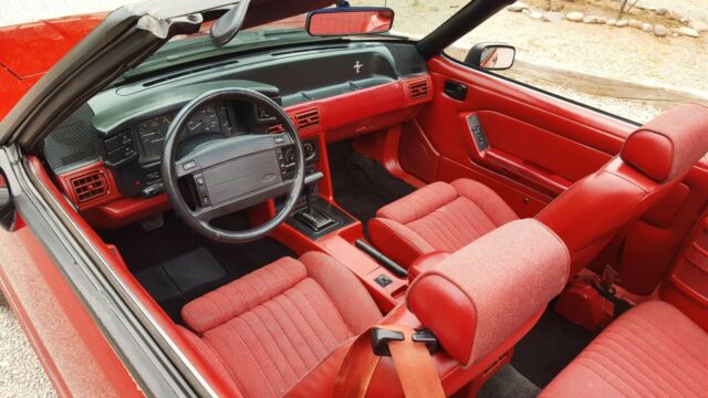 1991 Ford Mustang Convertible GT - photo 12