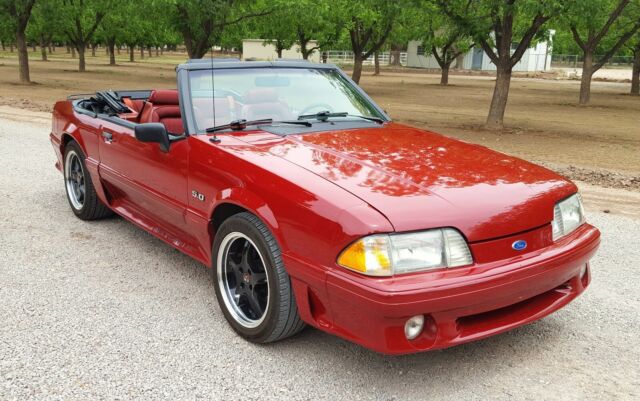 1991 Ford Mustang Convertible GT - photo 9