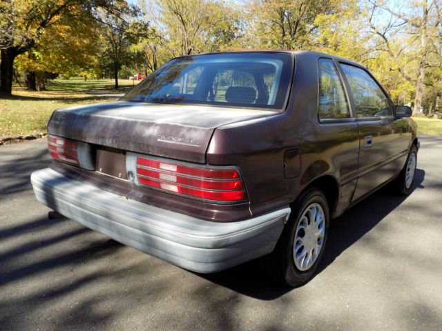 1991 Plymouth Sundance America Hatchback 2-Door - photo 5