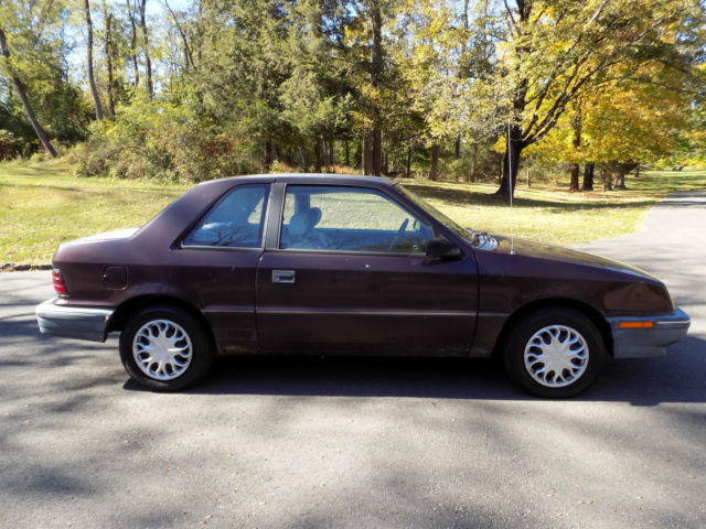 1991 Plymouth Sundance America Hatchback 2-Door - photo 6