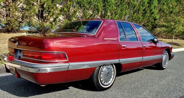 1992 Buick Roadmaster NO RESERVE 64K MILES CARFAX - photo 6