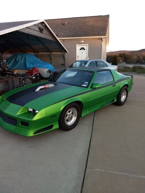 1992 Chevrolet Camaro RS. t top