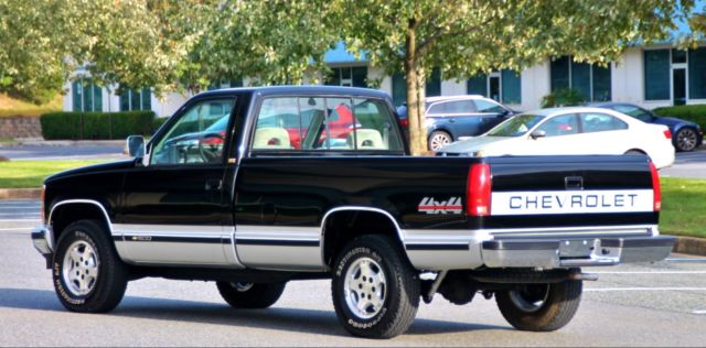 1992 Chevrolet C/K Pickup 1500 1992 Chevrolet K1500 LT CLEAN CARFAX 1 OWNER - photo 2