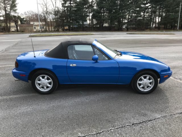 1992 Mazda MX-5 Miata Convertible - photo 4