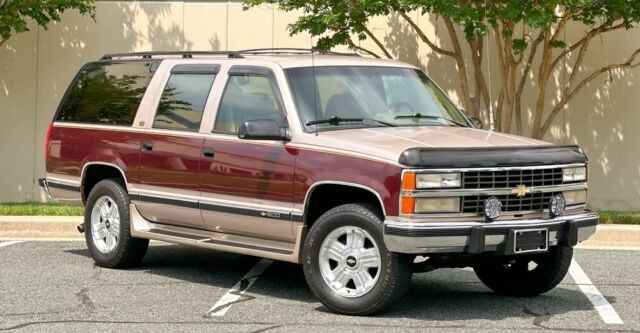 No Reserve! 1993 Chevrolet Suburban 112k Miles 4x4 3rd Row Tahoe Yukon Denali 1993 Chevrolet Suburban No Reserve! Low miles 4x4 3rd Row