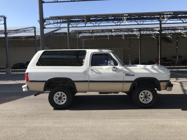 NO RESERVE 1993 Dodge Ramcharger Canyon Sport Sport Utility 4X4 137K MILES 1993 Dodge Ramcharger Canyon Sport Sport Utility 2-Door