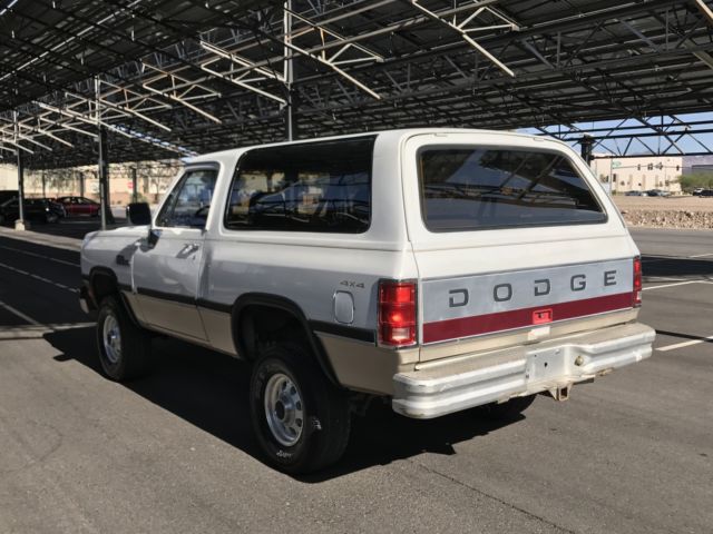 1993 Dodge Ramcharger Canyon Sport Sport Utility 2-Door - photo 6