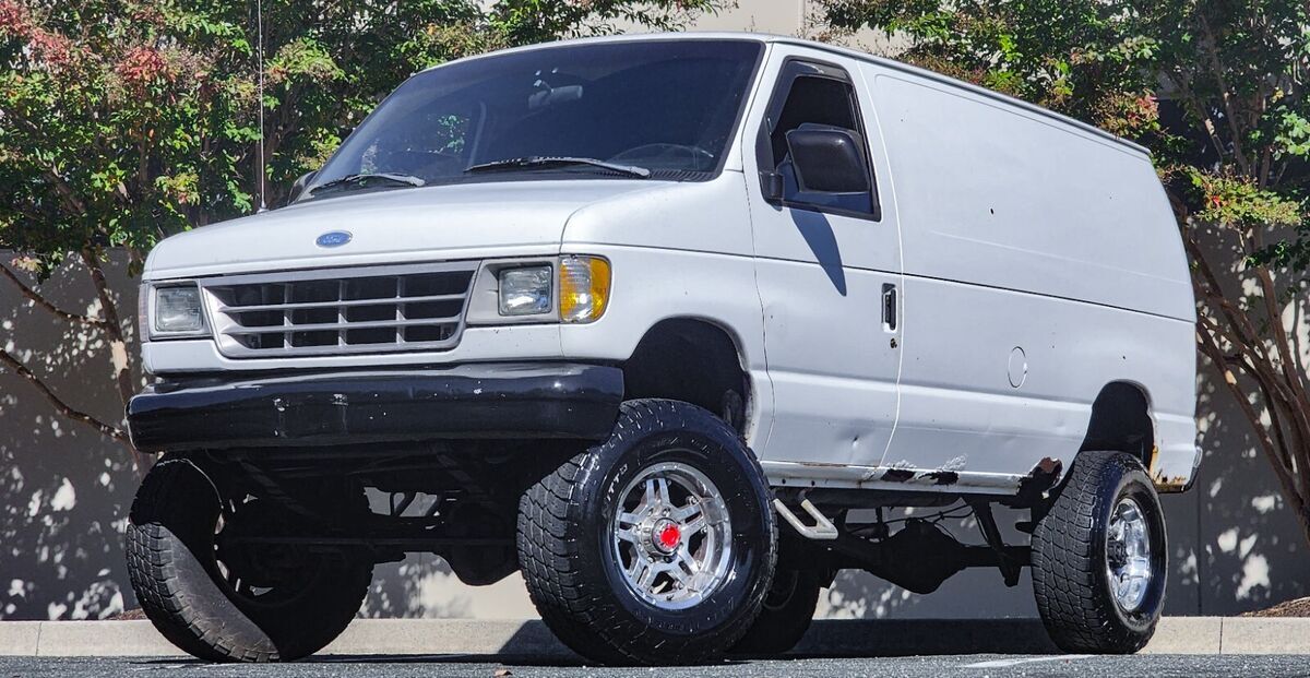 NO RESERVE 1993 FORD E-350 ECONOLINE QUIGLEY 4X4 4WD 4.9L 300 SIX LOW MILES 1993 Ford E-Series Van NO RESERVE QUIGELEY 4X4 LOW MILES LOOK!!