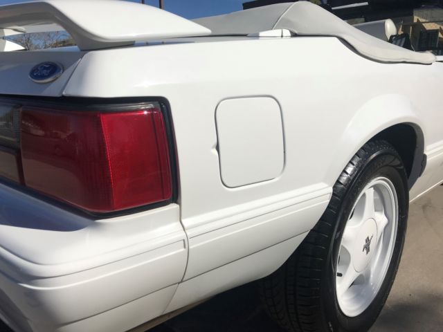 1993 Ford Mustang LX Triple White - photo 13
