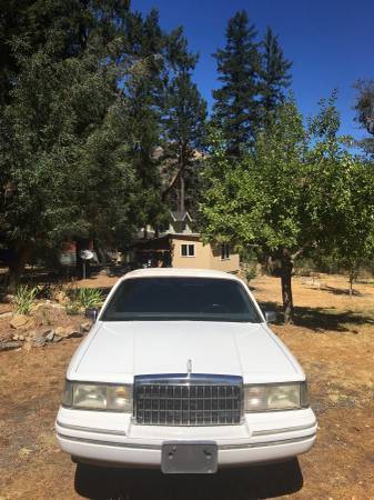 1993 Lincoln Town Car - photo 10