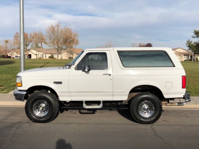 1994 Ford Bronco XLT - photo 2
