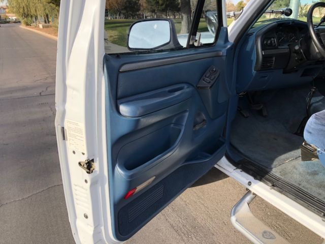 1994 Ford Bronco XLT - photo 7