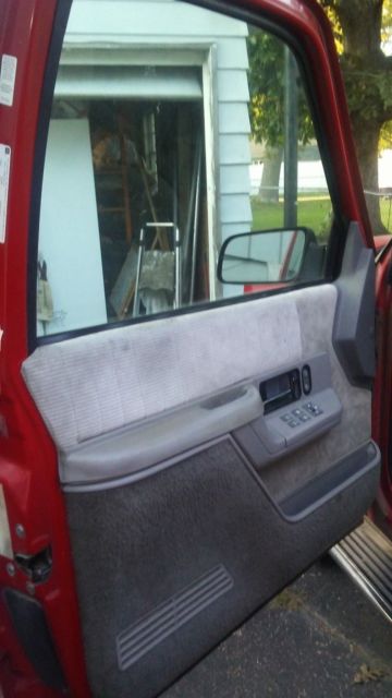 1994 GMC Suburban - photo 10
