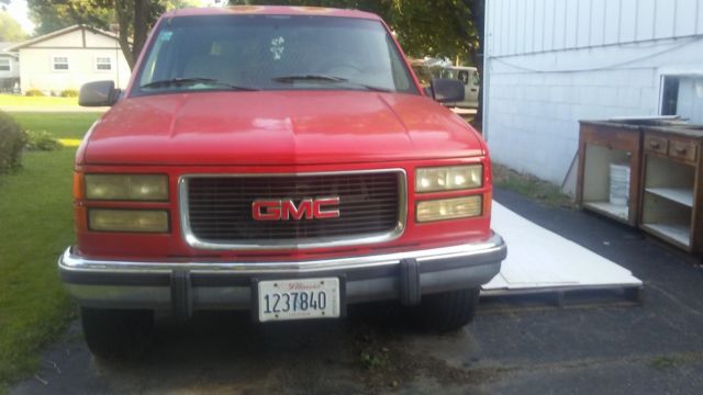 1994 GMC Suburban - photo 2