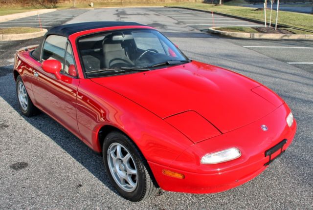 NO RESERVE 1994 MAZDA MX-5 MIATA 5 SPEED ALL STOCK GARAGE KEPT NA NB NC ND CLEAN 1994 Mazda MX-5 Miata NO RESERVE GARAGE KEPT CLEAN 5 SPEED ALL STOCK