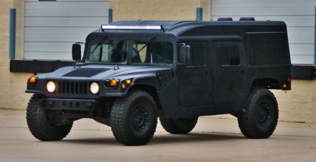 1988 Hummer H1 NO RESERVE 28K MILES STREET LEGAL - photo 5