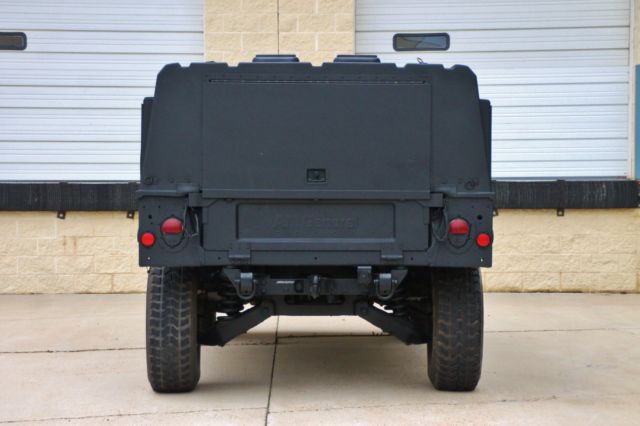 1988 Hummer H1 NO RESERVE 28K MILES STREET LEGAL - photo 8
