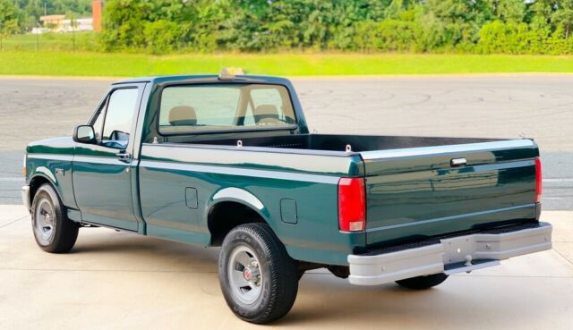 1992 Ford F-150 No Reserve 33k Miles Long Bed 5-Speed Ford F-150 - photo 6