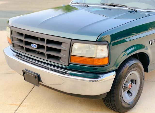 1992 Ford F-150 No Reserve 33k Miles Long Bed 5-Speed Ford F-150 - photo 9