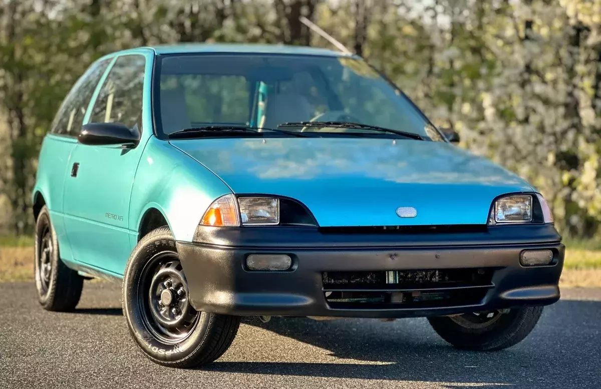NO RESERVE 44K MILES GEO METRO FORD ASPIRE FIESTA TOYOTA PRIUS HONDA INSIGHT CRX 1992 Geo Metro NO RESERVE 44K MILES 58MPG GEO METRO XFI
