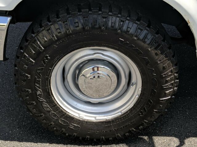 1994 Ford F-350 NO RESERVE 46K MILES LONG BED QUAD CAB LOOK!! - photo 3