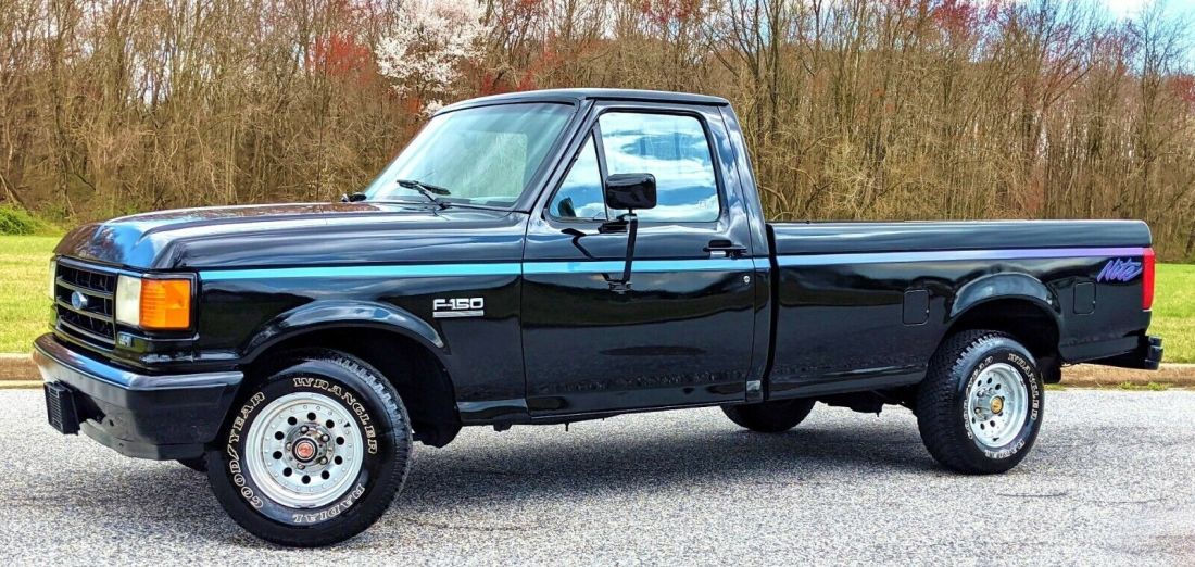 1991 Ford F-150 NO RESERVE 48K NITE EDITION 5.8L V8 VERY RARE LOOK - photo 2