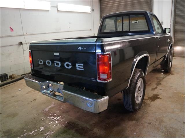 1988 Dodge Dakota -- - photo 3