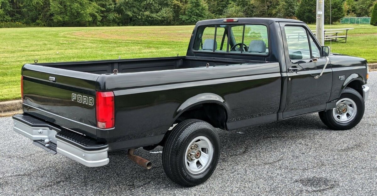 1994 Ford F-150 NO RESERVE 52K MILES 1 OWNER 4.9L I6 MUST SEE!!! - photo 5