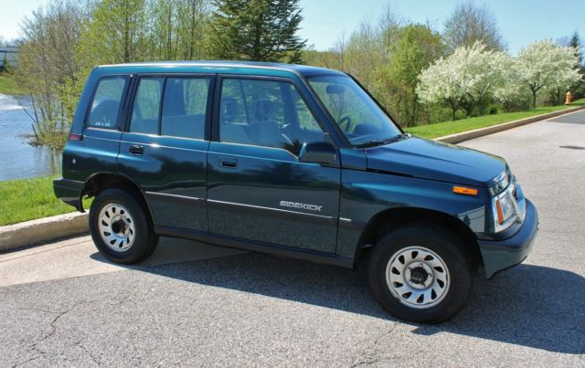 1995 Suzuki Sidekick NO RESERVE 58k miles Clean Carfax 4x4 - photo 5