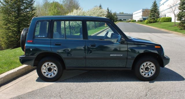 1995 Suzuki Sidekick NO RESERVE 58k miles Clean Carfax 4x4 - photo 6