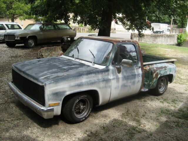 NO RESERVE! 6 CYL 3 SPEED STICK SWB, Short Wheelbase, Square Body, 1981 Chevrolet C-10 STOCK